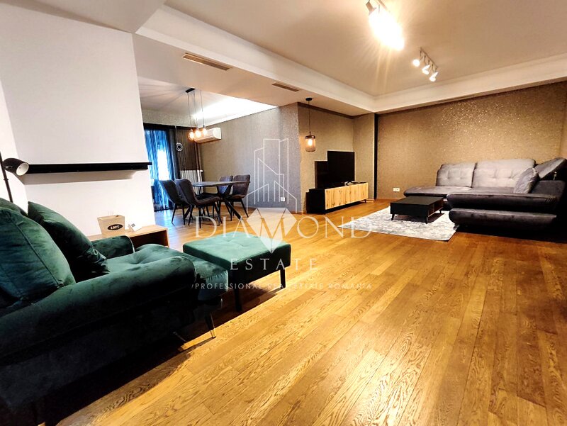 UpGround Residence, apartament cu priveliste panoramica, parcare, sauna, 2 dressinguri