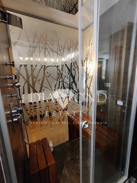 UpGround Residence, apartament cu priveliste panoramica, parcare, sauna, 2 dressinguri
